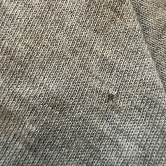 Light Grey J.Crew 100% Cashmere Oversized Bandana - Picture 4 of 5
